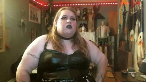 Snapshot of ginny_dominatrix chatting on September 15, 2025, 12:43 am ginny ray online show from September 15, 2025, 12:43 am