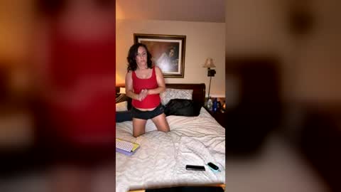 Snapshot of ginny_rose chatting on July 18, 2026, 12:31 pm Ginny Rose online show from July 18, 2026, 12:31 pm