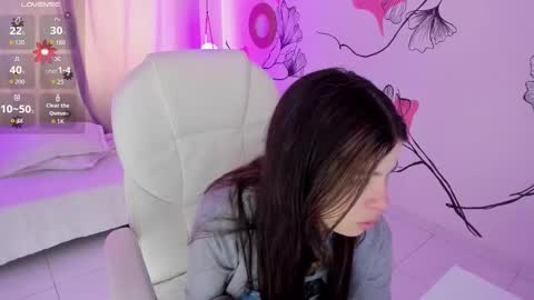 Kendall online show from December 22, 2025, 1:08 pm