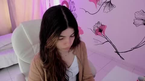 Kendall online show from April 17, 2026, 1:58 pm