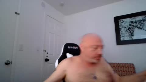 Snapshot of ginofashion chatting on April 5, 2026, 5:10 pm ginofashion online show from April 5, 2026, 5:10 pm