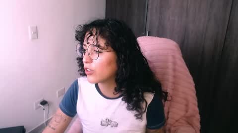 Snapshot of giny_bean chatting on April 28, 2026, 9:09 pm giny_bean online show from April 28, 2026, 9:09 pm