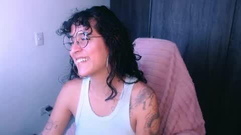 Snapshot of giny_bean chatting on May 6, 2026, 10:04 pm giny_bean online show from May 6, 2026, 10:04 pm