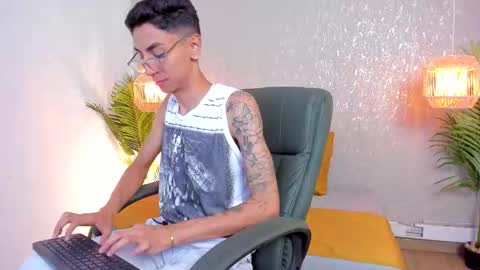 Snapshot of gio_carangi chatting on February 22, 2026, 4:02 am Gio Carangi online show from February 22, 2026, 4:02 am