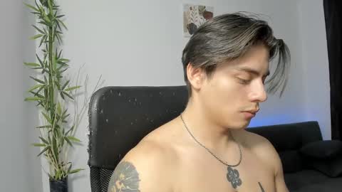 GioRusso online show from December 25, 2024, 12:59 am