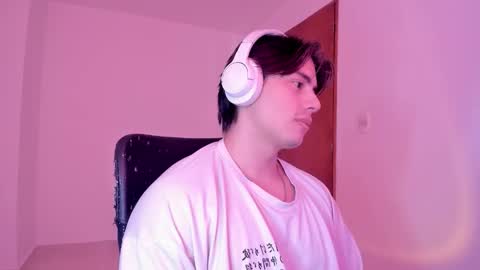 GioRusso online show from November 8, 2025, 8:18 pm