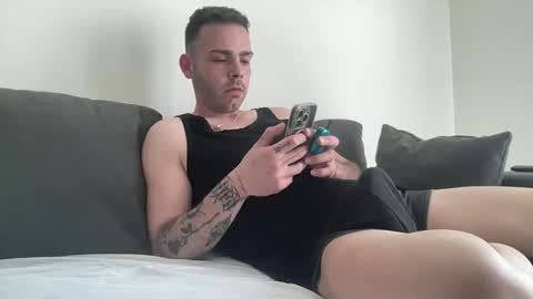 Snapshot of gionnylove chatting on April 23, 2026, 9:41 am gionnylove online show from April 23, 2026, 9:41 am