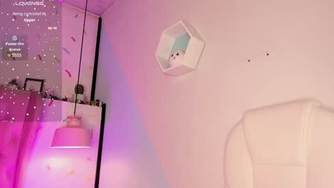 Giovanna  online show from February 7, 2025, 6:56 am