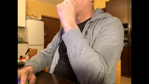 Snapshot of giovanni_1964 chatting on December 22, 2024, 4:17 am giovanni_1964 online show from December 22, 2024, 4:17 am