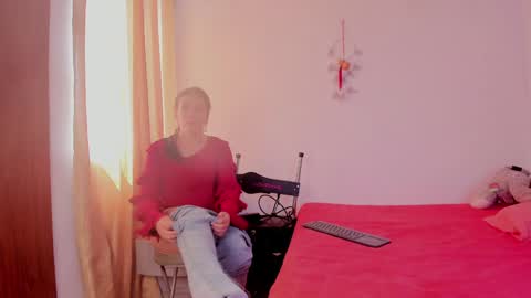 Girasol Walton online show from February 7, 2025, 3:41 pm