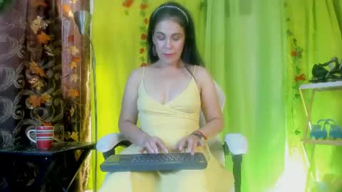 Girasol Walton online show from July 1, 2026, 1:34 pm