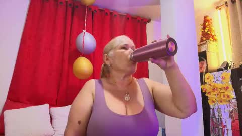 Girl Amada online show from February 16, 2026, 7:32 pm