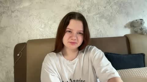 girl_cute07 online show from May 21, 2026, 4:14 pm