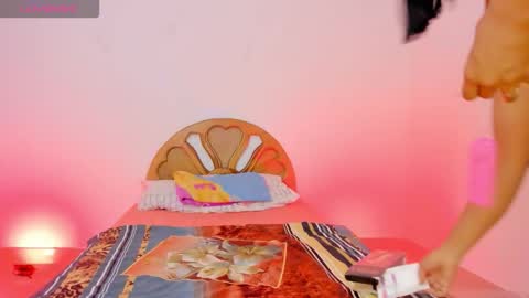 Scarlett online show from November 22, 2025, 11:37 pm