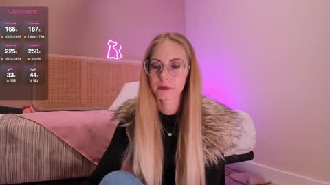 Nikki online show from February 27, 2025, 4:10 pm