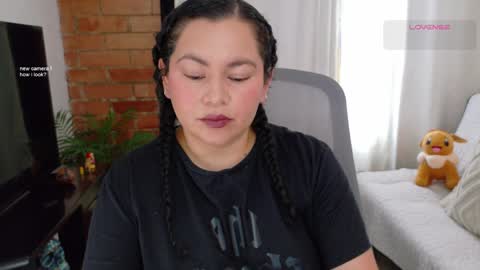 girl_inline online show from April 12, 2026, 5:40 pm