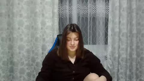 Snapshot of girl_leya chatting on February 2, 2025, 9:13 pm girl_leya online show from February 2, 2025, 9:13 pm
