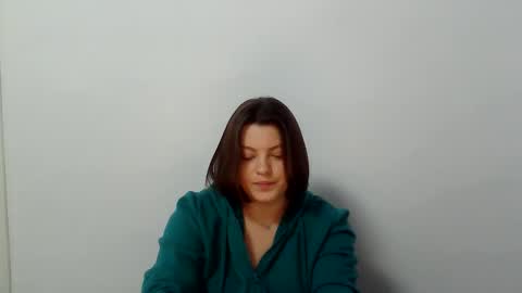 Snapshot of girl_leya chatting on November 17, 2025, 8:14 pm girl_leya online show from November 17, 2025, 8:14 pm