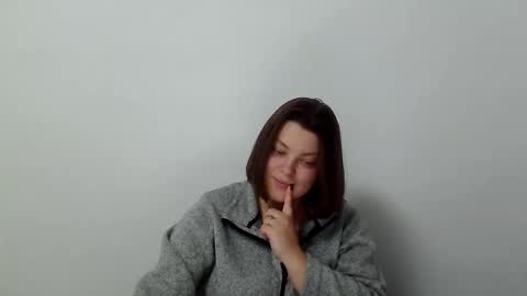 Snapshot of girl_leya chatting on November 28, 2025, 9:06 pm girl_leya online show from November 28, 2025, 9:06 pm