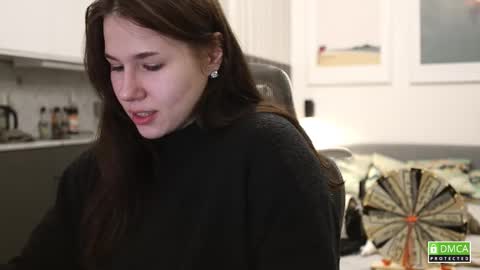 Kristin  online show from November 14, 2025, 5:33 pm