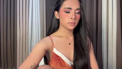 Snapshot of girlcock_dominantfucker chatting on June 25, 2026, 1:27 am queen ronna online show from June 25, 2026, 1:27 am