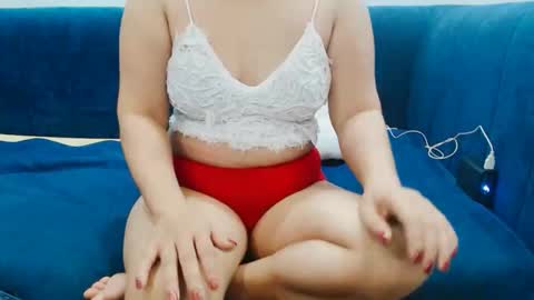 girlhanoi online show from April 18, 2026, 2:04 am