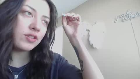 Jasmine online show from April 7, 2026, 7:03 pm