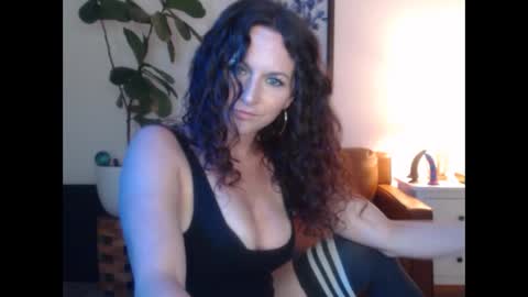 Snapshot of girlnexxxdoor chatting on April 19, 2026, 2:22 am Girlnexxxdoor online show from April 19, 2026, 2:22 am
