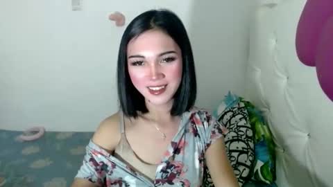 Snapshot of girlthatyouwantxx chatting on September 9, 2025, 5:51 am Divine online show from September 9, 2025, 5:51 am