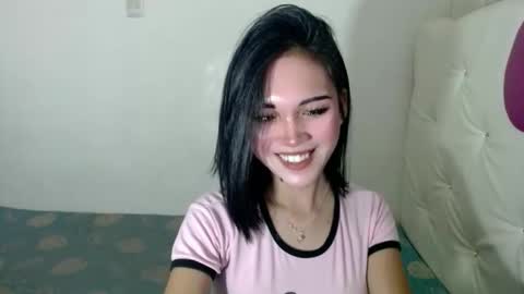 Snapshot of girlthatyouwantxx chatting on November 4, 2025, 6:01 am Divine online show from November 4, 2025, 6:01 am