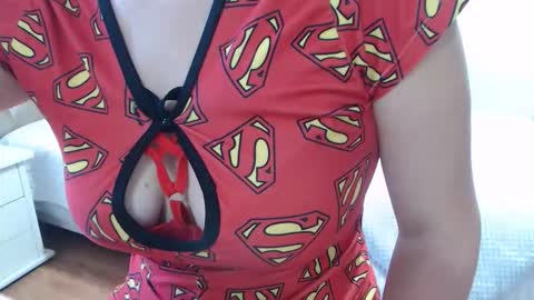 Victoria online show from December 3, 2025, 12:47 pm