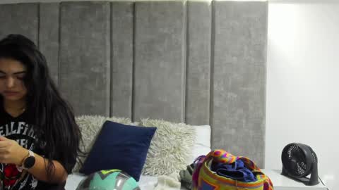 Snapshot of giselamaru chatting on January 30, 2025, 11:01 am online show from January 30, 2025, 11:01 am