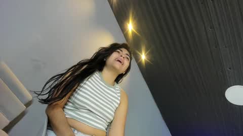 Snapshot of giselamaru chatting on February 1, 2025, 11:10 am online show from February 1, 2025, 11:10 am