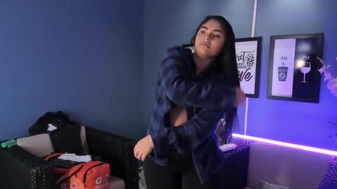 Snapshot of giselamaru chatting on March 4, 2025, 7:54 pm online show from March 4, 2025, 7:54 pm