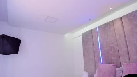 Snapshot of giselamaru chatting on March 8, 2025, 10:54 am online show from March 8, 2025, 10:54 am