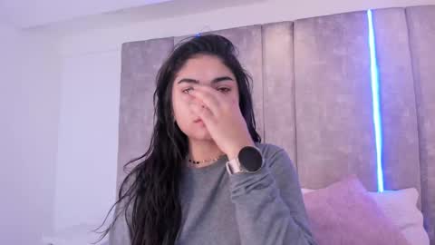 Snapshot of giselamaru chatting on March 11, 2025, 11:23 am online show from March 11, 2025, 11:23 am