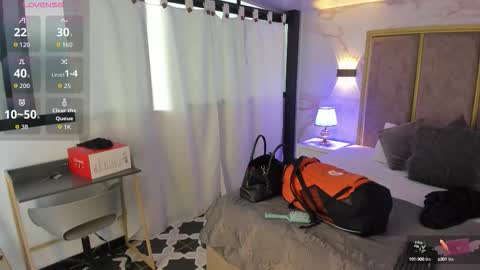 Snapshot of giselamaru chatting on September 12, 2025, 11:43 am online show from September 12, 2025, 11:43 am