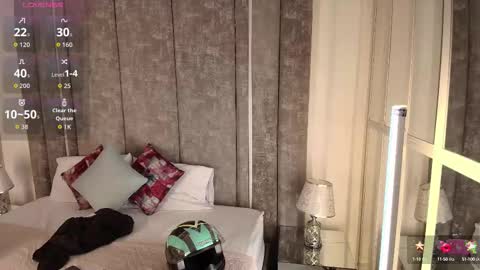 Snapshot of giselamaru chatting on September 17, 2025, 12:18 pm online show from September 17, 2025, 12:18 pm