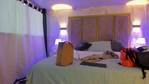 Snapshot of giselamaru chatting on September 21, 2025, 11:45 am online show from September 21, 2025, 11:45 am