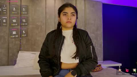 Snapshot of giselamaru chatting on November 19, 2025, 10:48 am online show from November 19, 2025, 10:48 am