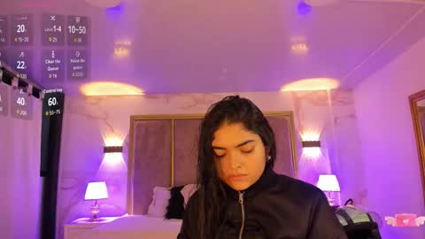 Snapshot of giselamaru chatting on November 30, 2025, 10:52 am online show from November 30, 2025, 10:52 am