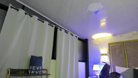     online show from April 9, 2026, 8:42 am