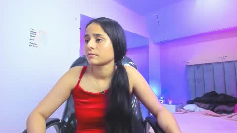 GISELLE ROLDAN online show from February 22, 2026, 4:49 pm