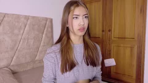 giselleclair online show from November 27, 2025, 4:03 am