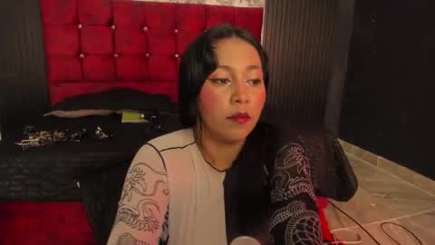 gisellholden_ online show from November 23, 2025, 9:25 pm