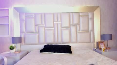 Giselle Tompos online show from March 13, 2026, 7:53 pm