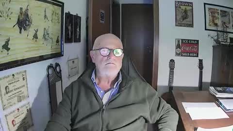 giutomma930394 online show from October 19, 2025, 5:57 pm