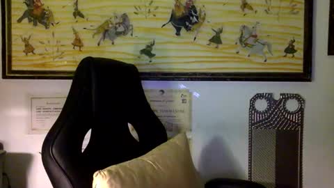 giutomma930394 online show from March 1, 2026, 11:18 pm