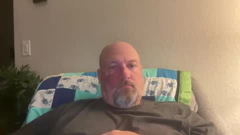 Snapshot of giveitup193 chatting on December 2, 2024, 2:31 am giveitup193 online show from December 2, 2024, 2:31 am