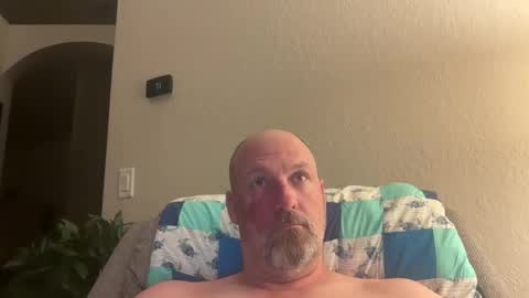 Snapshot of giveitup193 chatting on January 11, 2026, 11:54 pm giveitup193 online show from January 11, 2026, 11:54 pm